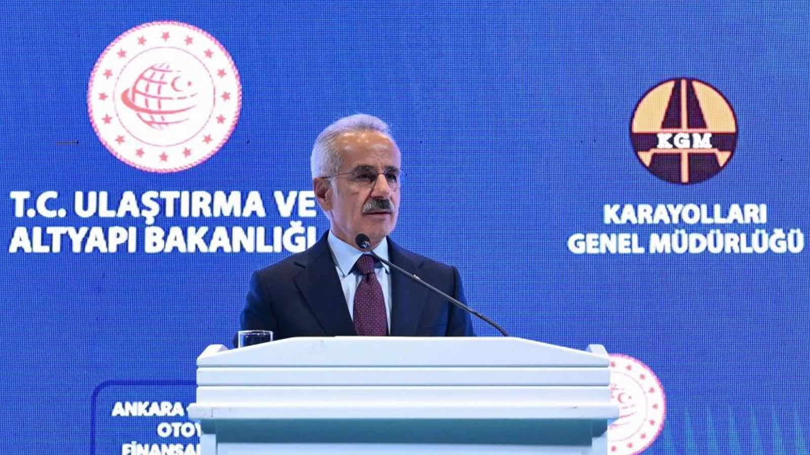 Bakan Uraloglu Mujdeyi Duyurdu Ankara Kirikkale Arasi 43 Dakikaya Dusuyor Qicn