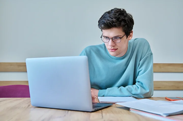 C988540F 77Frhdq4Avyzg60Rw7Mrt