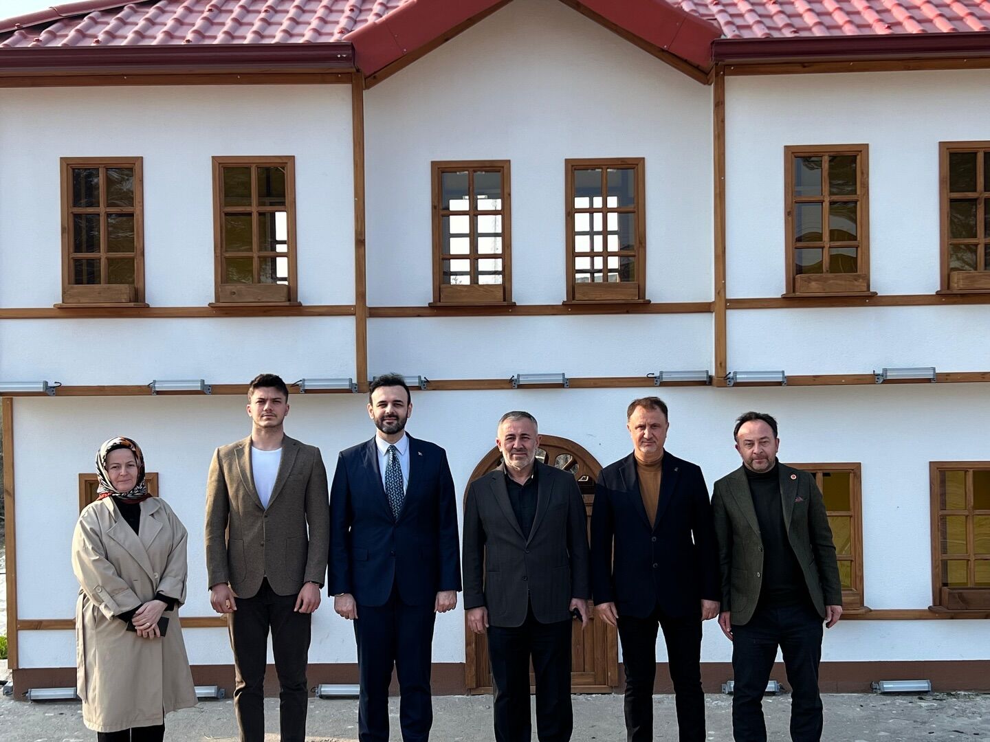 652843849 18573645403036821 7849465977057518787 N (2)