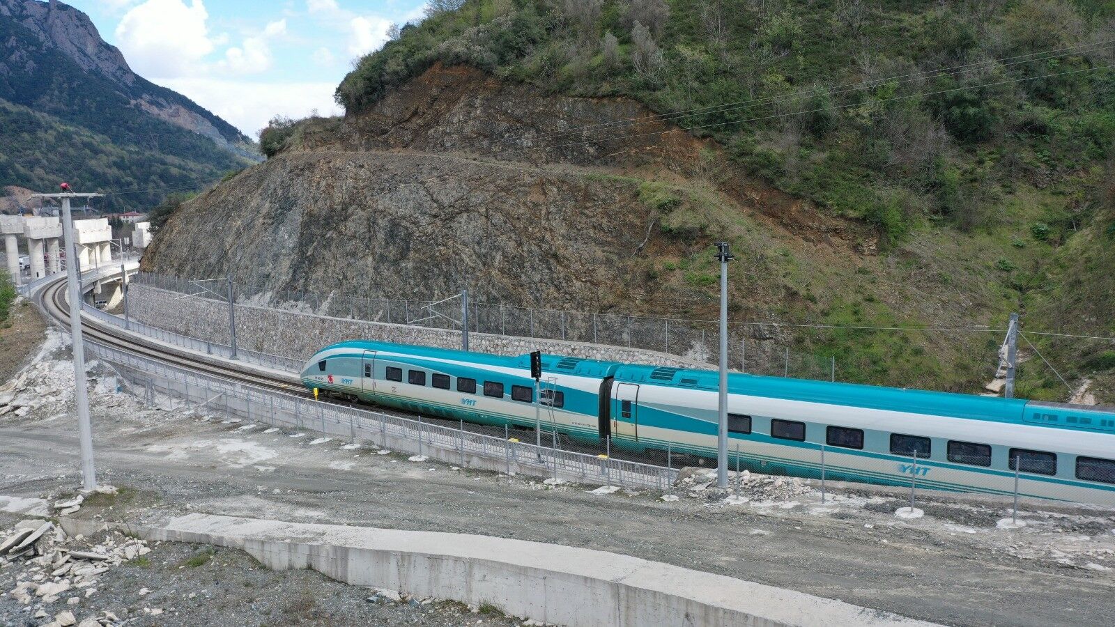 A W722253 02