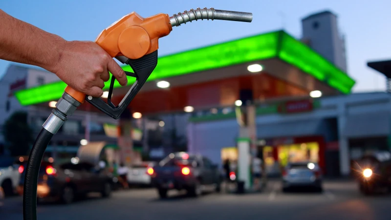 9B30E0Fd Benzin Ve Motorin Fiyatlarinda Indirim Beklentisi AKARYAKITTA TABELA DEĞİŞEBİLİR