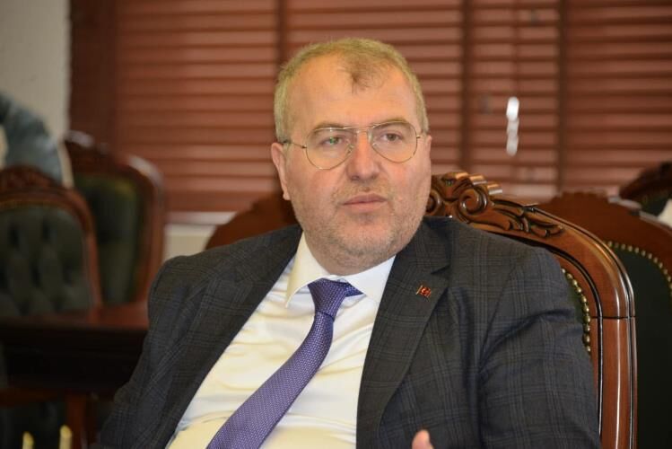A W124850 01