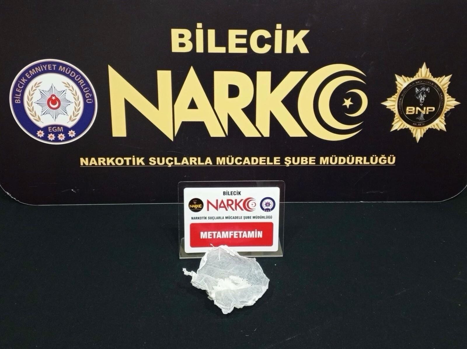 A W805924 01 BİLECİK'TE METAMFETAMİN ELE GEÇİRİLDİ
