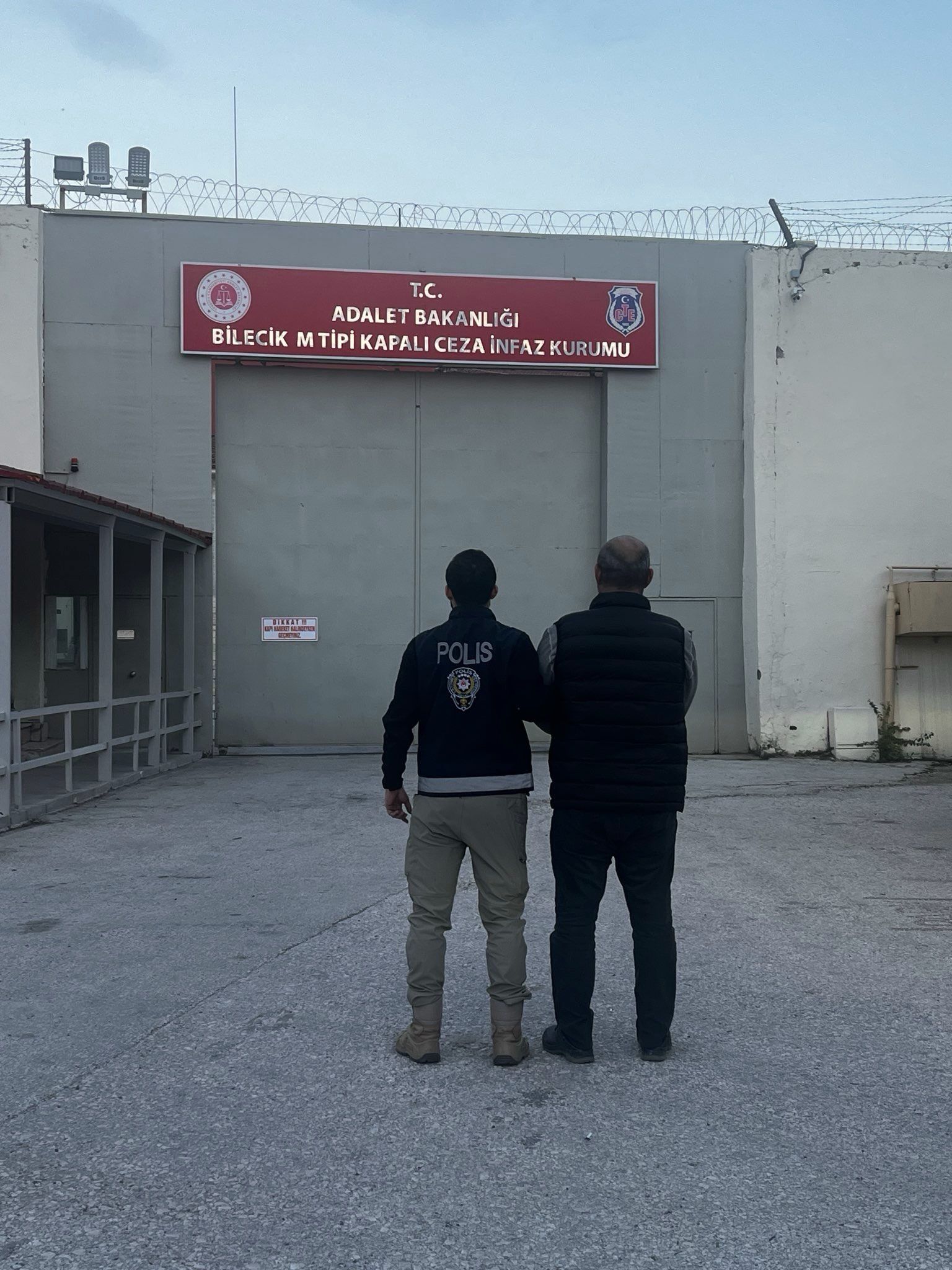 🎯 Hedefimiz Huzur, Yolumuz Adalet👮🏻 ♂️ Asayiş Şube Müdürlüğümüzce Yürütülen Çalışmalarda;🔍 U