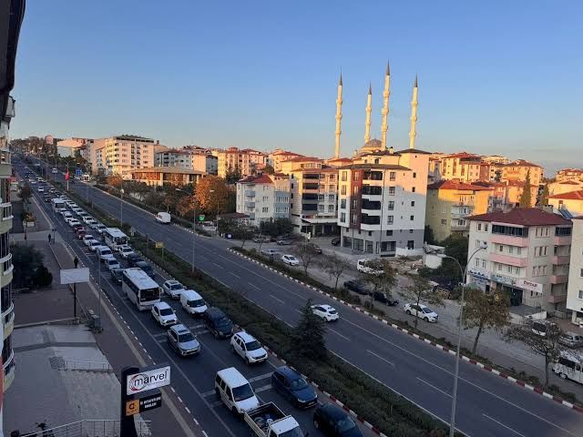 BİLECİK’TE TRAFİĞE KAYITLI ARAÇ SAYISI BAKIN NE KADAR OLDU? Images-4 BİLECİK’TE TRAFİĞE KAYITLI ARAÇ SAYISI BAKIN NE KADAR OLDU?