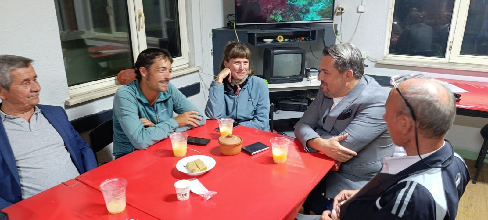Whatsapp Image 2026 10 14 At 01.36.34 (3) SİNGAPUR'DAN YOLA ÇIKTILAR, 18 BİN KİLOMETRE SONRA BİLECİK'TE MOLA VERDİLER