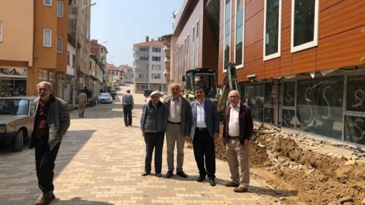 BAŞKAN YALÇIN, ÇEVRE DÜZENLEME ÇALIŞMALARINI İNCELEDİ