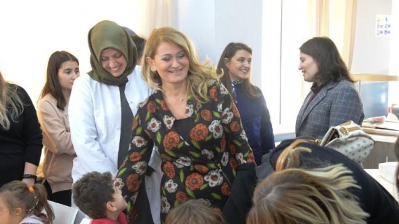 SERPİL ŞAHİN ÖĞRENCİLER İLE BULUŞTU