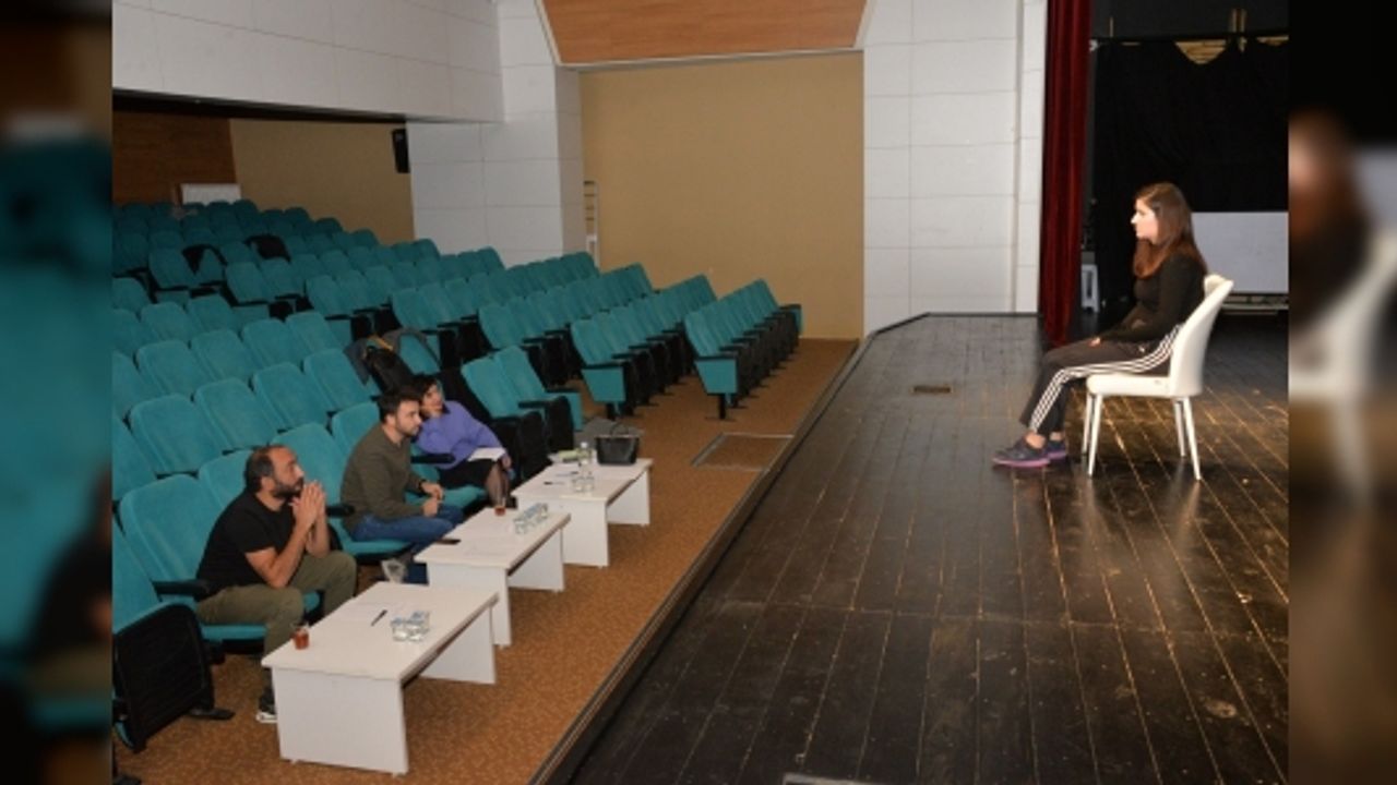 BOZÜYÜK BELEDİYE TİYATROSU 4'ÜNCÜ DÖNEM SEÇMELERİ YAPILDI