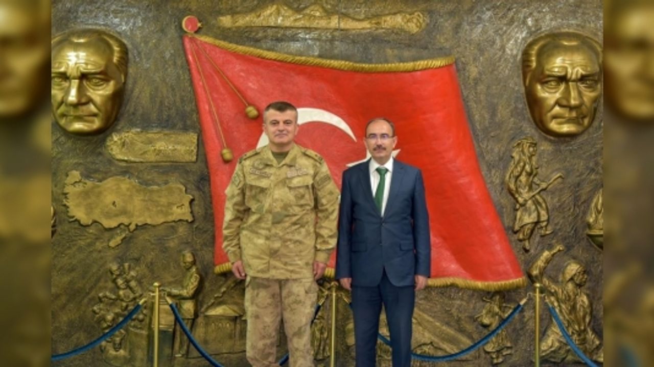 REKTÖR BEYDEMİR, TUĞGENERAL ERTEKİN İLE BİR ARAYA GELDİ