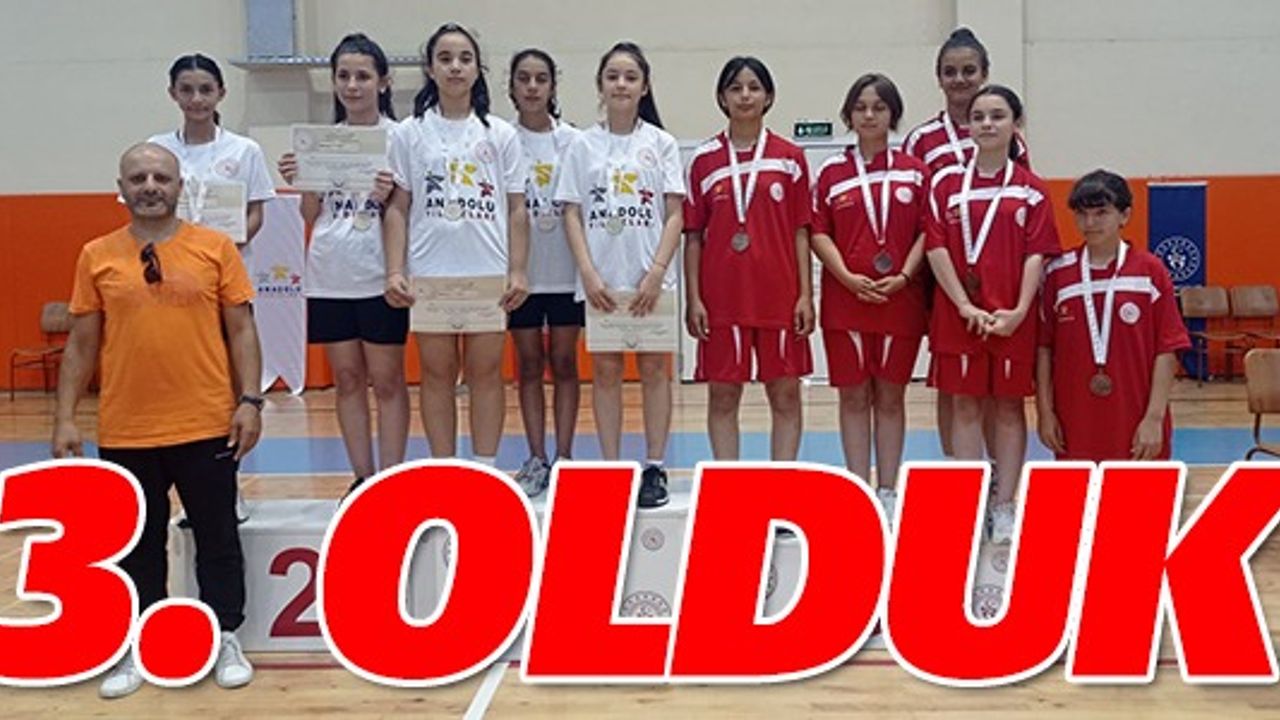 BİLECİK KIZ VE ERKEK KATEGORİLERİNDE 3'ÜNCÜ OLDULAR