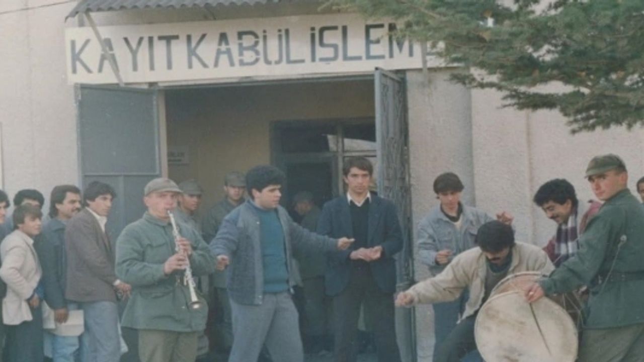 BU FOTOĞRAF 37 YIL ÖNCE ÇEKİLDİ