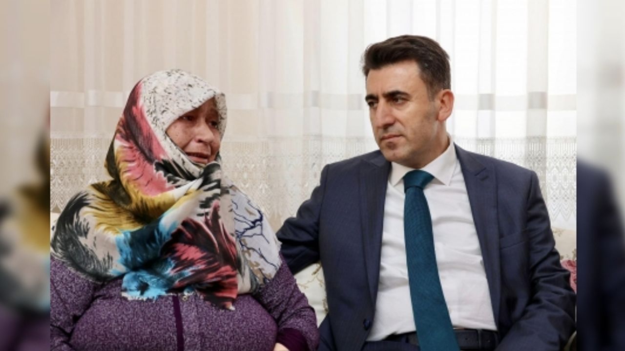 VALİ ŞEFİK AYGÖL ŞEHİT AİLELERİNİN YANINDA