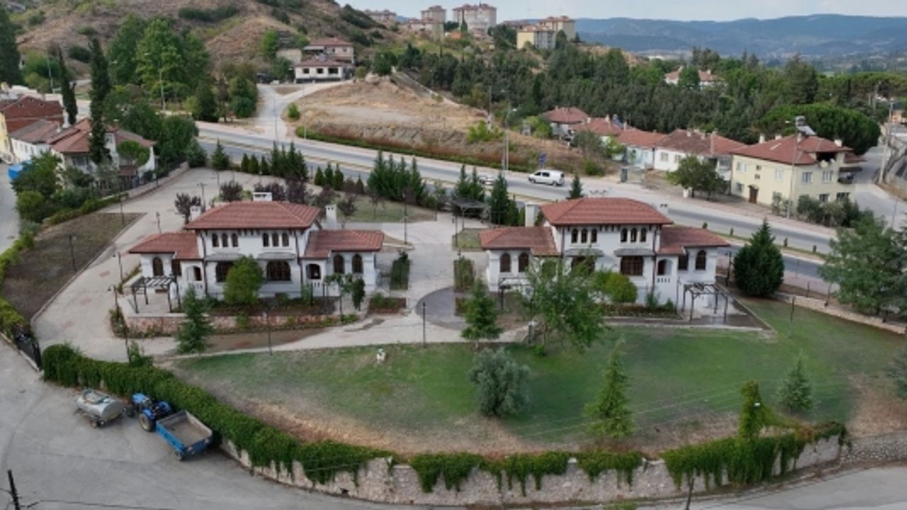 CEMAL SÜREYA BEBEK VE ÇOCUK ATÖLYESİ