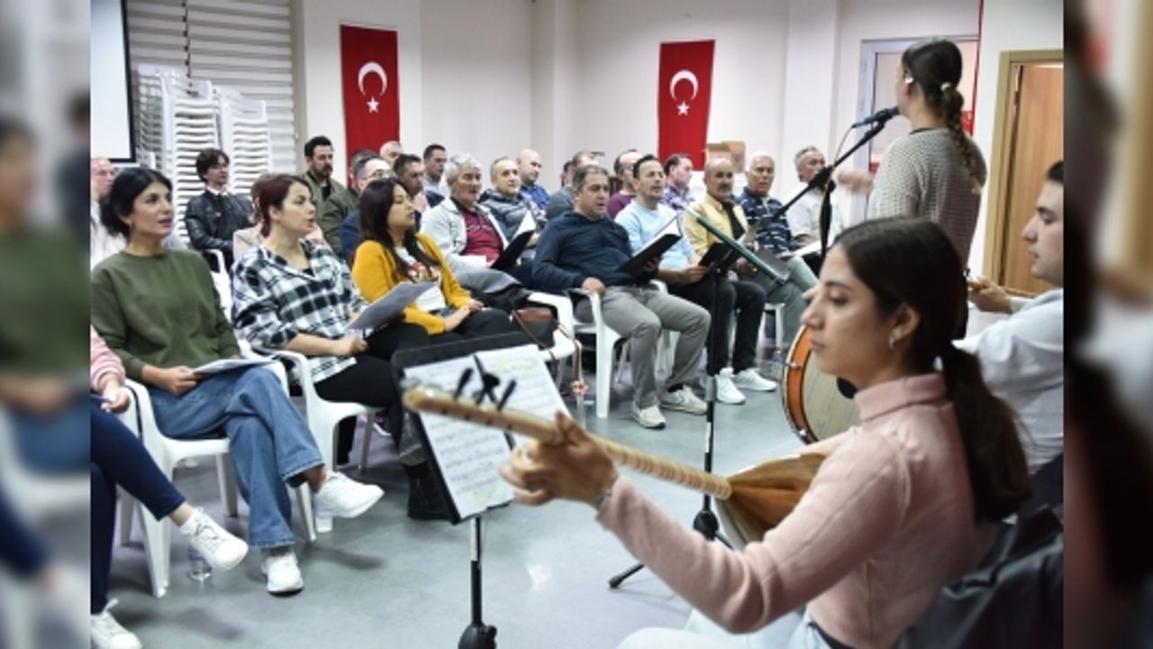 BOZÜYÜK TÜRK HALK MÜZİĞİ KOROSU
