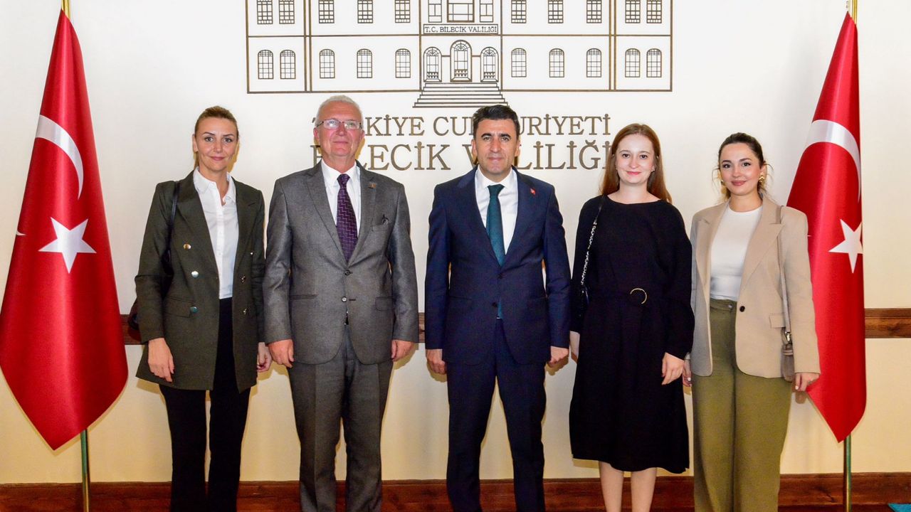 AÇI KOLEJİ'NDEN VALİ AYGÖL'E ZİYARET