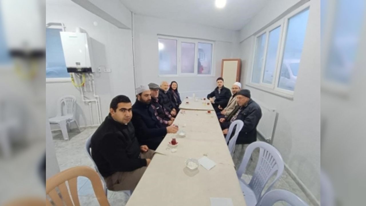 SABAH NAMAZINDA SICAK ÇORBA