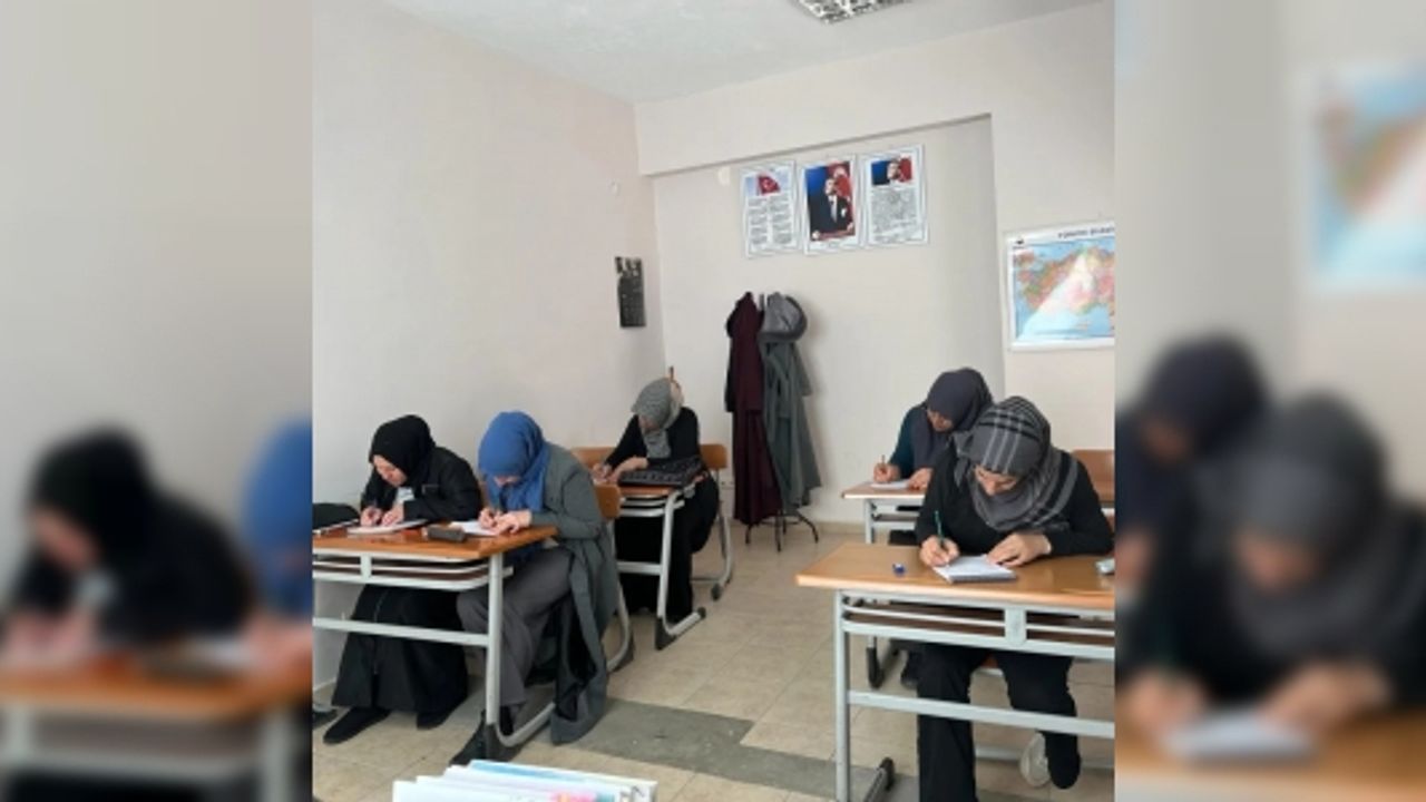 HER YAŞ GRUBU İÇİN OKUMA-YAZMA EĞİTİMİ