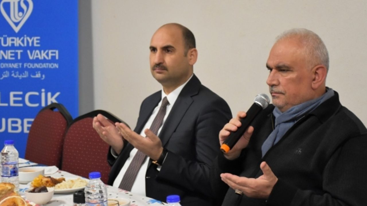 MÜFTÜ ALİ ERHUN ÖĞRENCİLERLE İFTARDA BULUŞTU