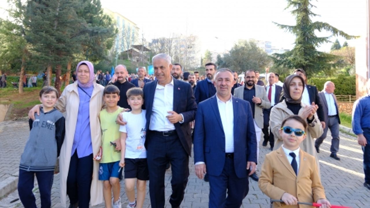 YAMAN’IN YÜRÜYÜŞLERİ COŞKUYLA DEVAM EDİYOR 