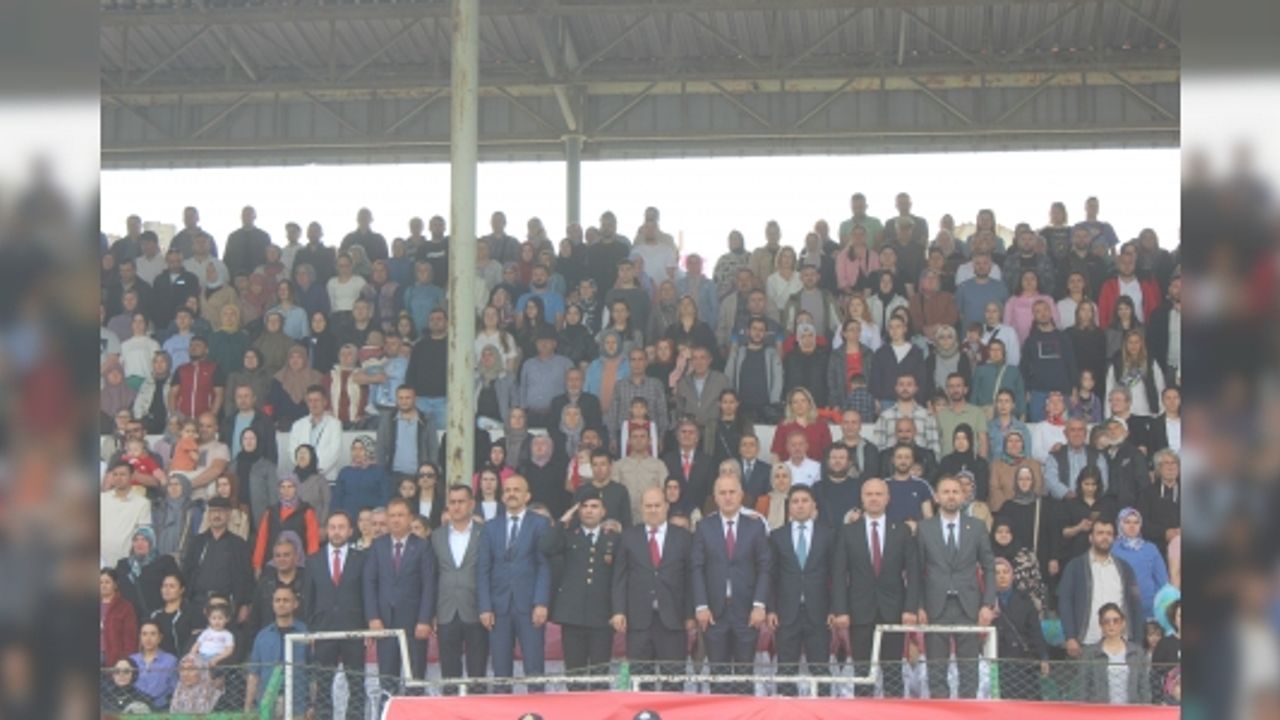 OSMANELİ'NDE 23 NİSAN ULUSAL EGEMENLİK VE ÇOCUK BAYRAMI TÖRENLE KUTLANDI