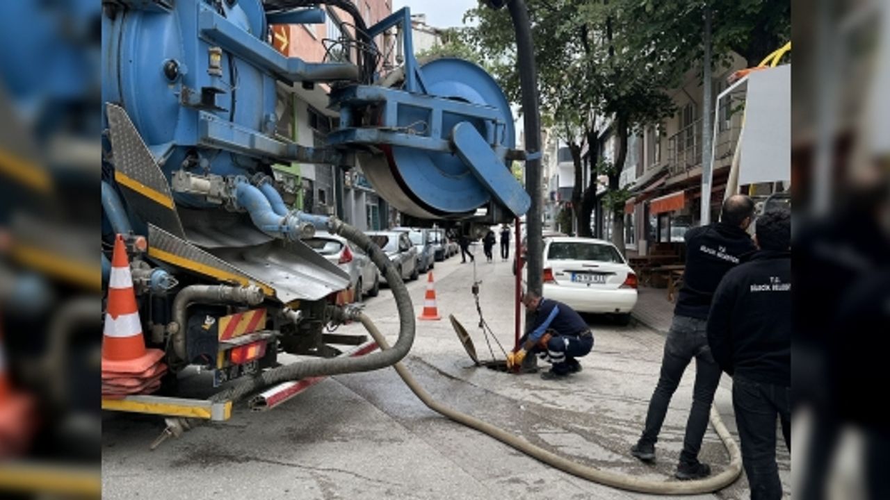 İLAÇLAMA ÇALIŞMALARI BELLİ ARALIKLARLA DEVAM EDİYOR