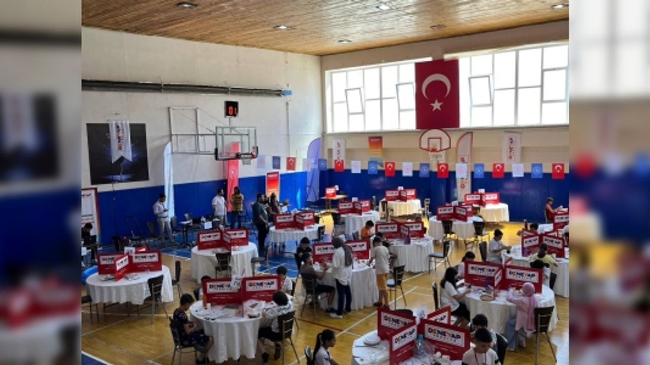 170 ÖĞRENCİ 'DENEYAP' İLE YETENEKLERİNİ SERGİLEDİ