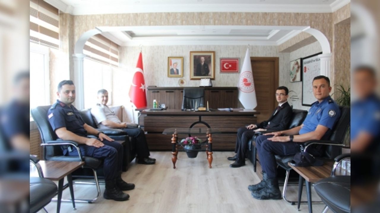 KAYMAKAM ARDAL, MAKAMINDA TEBRİKLERİ KABUL ETTİ