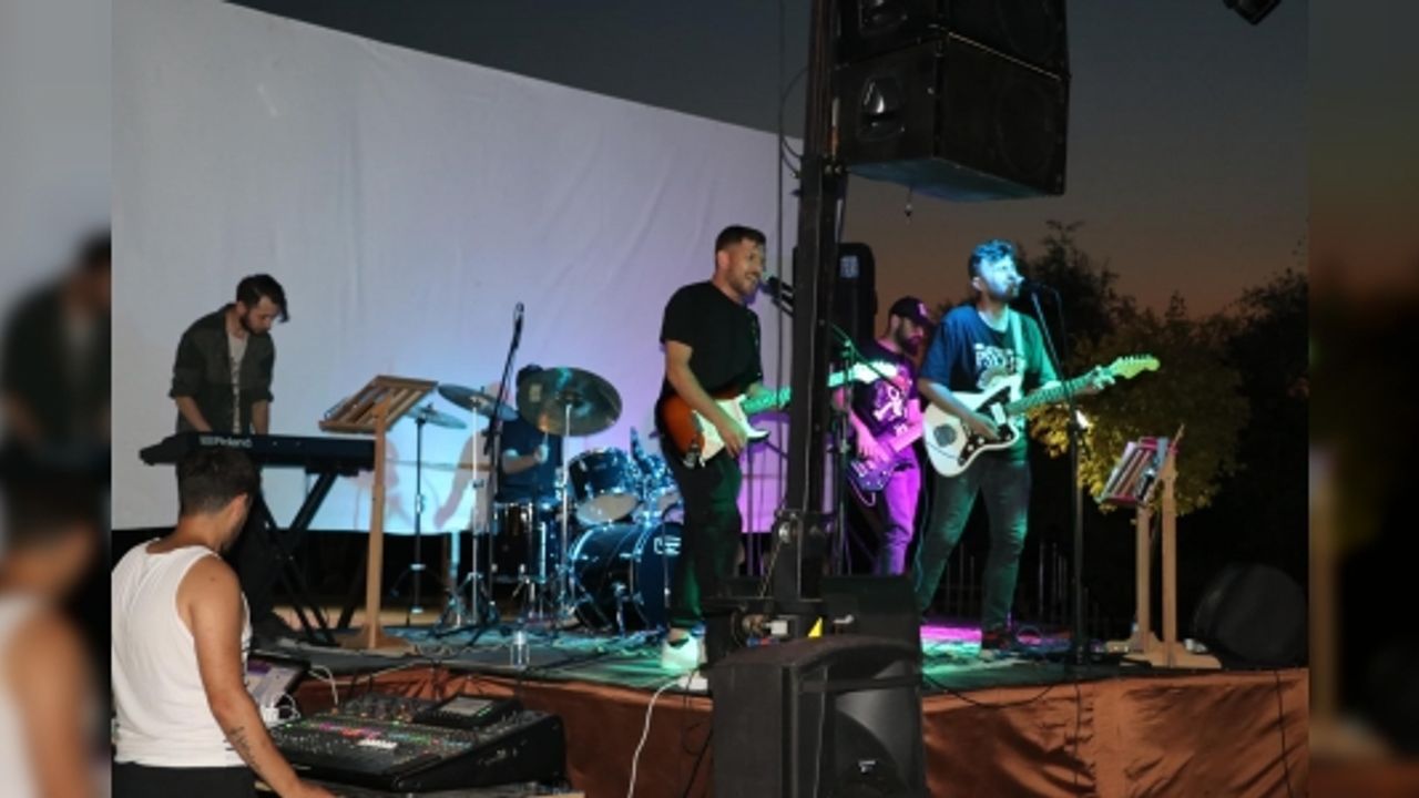 OSMANELİ'NDE EĞLENCE RÜZGARLARI ESİYOR