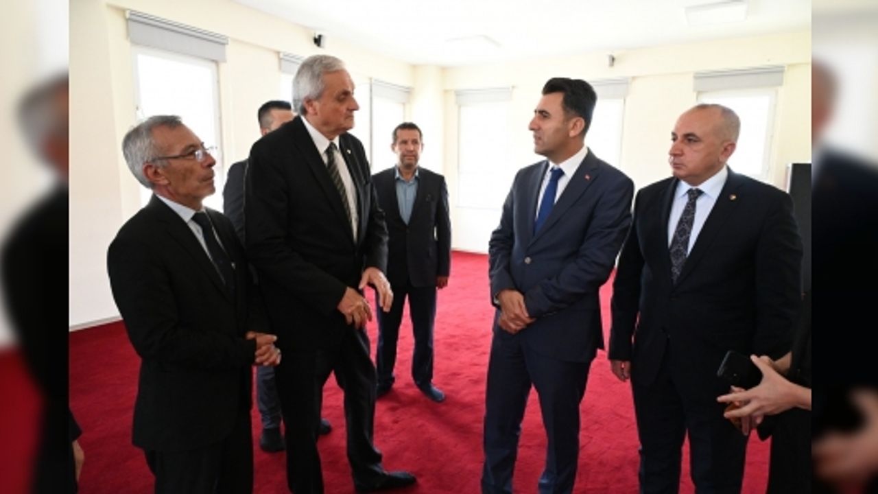 VALİ AYGÖL, CEMEVİ'NDE İNCELEMELERDE BULUNDU