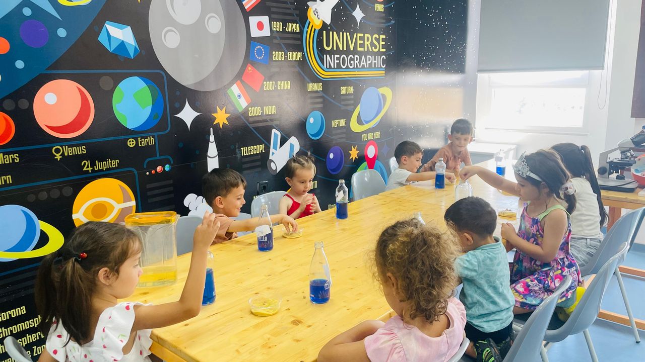 AÇI KOLEJİ'NDE ÖĞRENCİLERE EŞSİZ DENEY İMKANI
