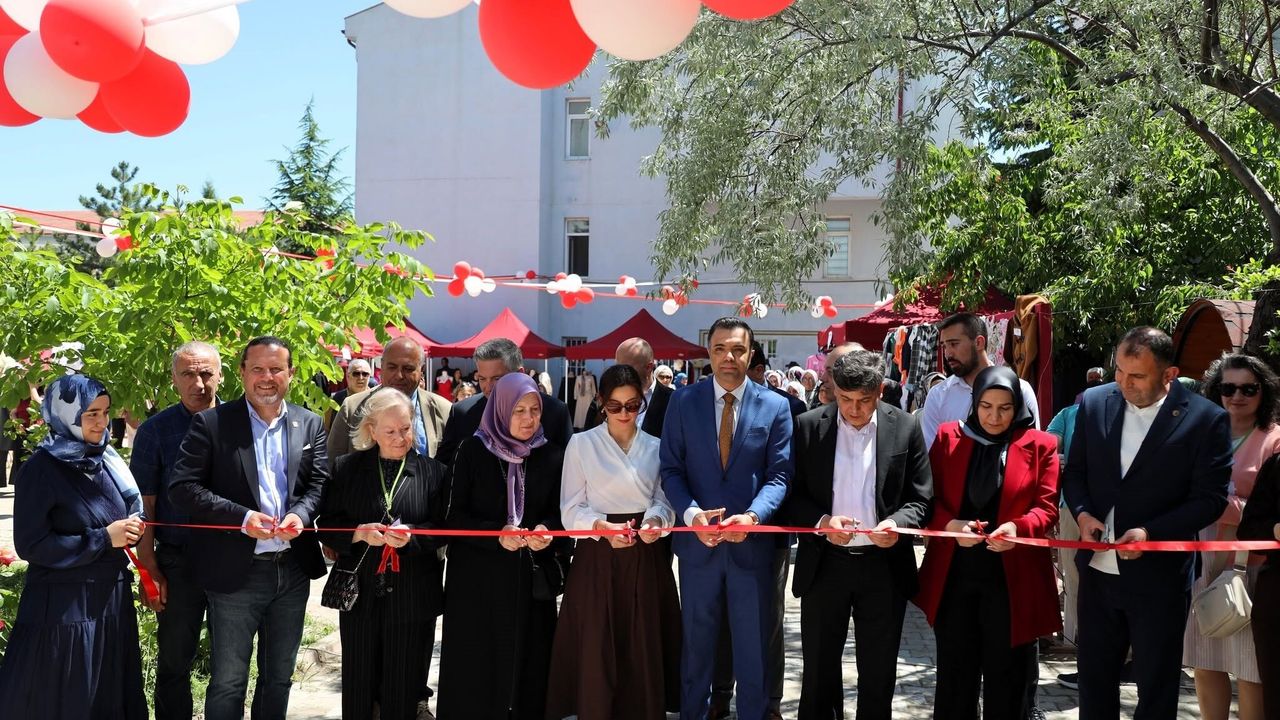EL EMEĞİ ÜRÜNLER BEĞENİ TOPLADI