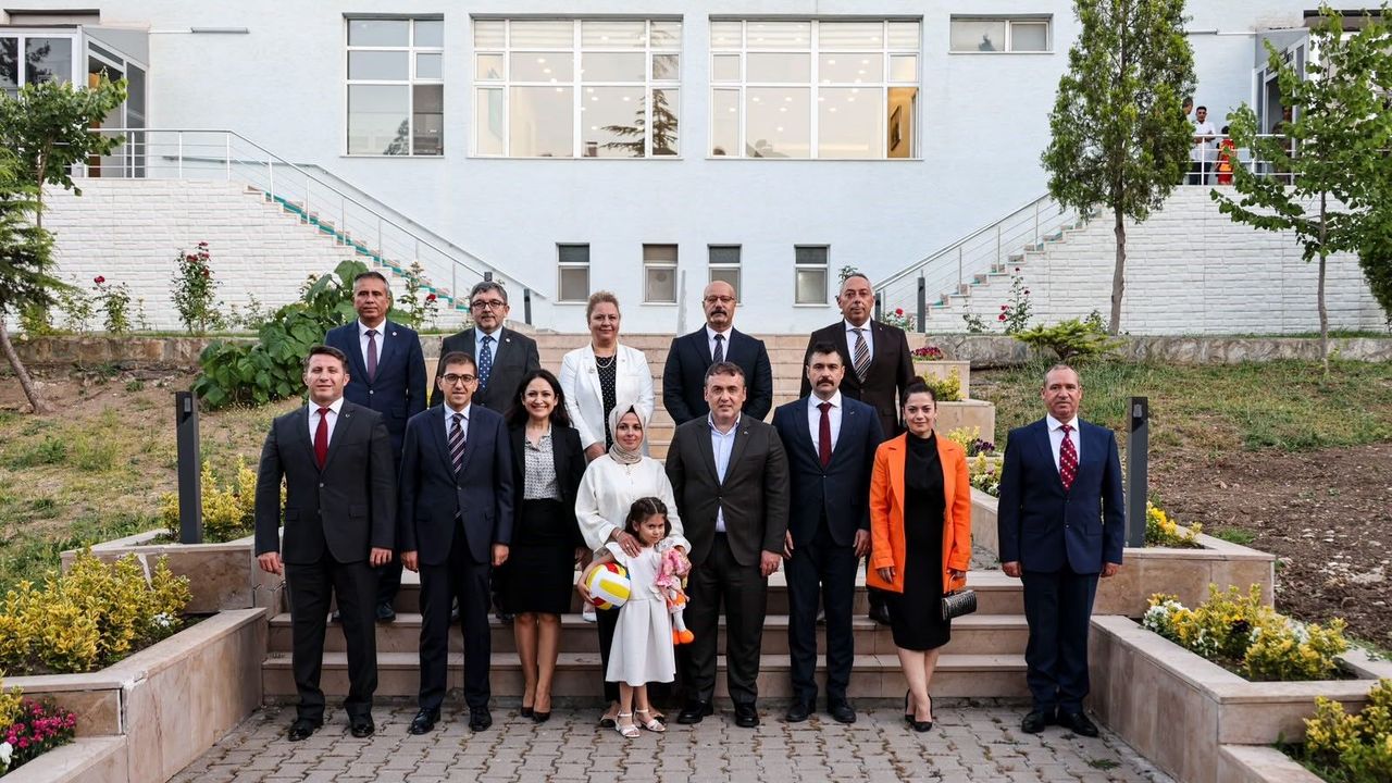 GÖREV DEĞİŞİMİ ÖNCESİ VEDA PROGRAMI DÜZENLENDİ
