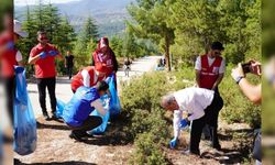 ÇÖPLERİ TOPLADILAR FARKINDALIK YARATTILAR