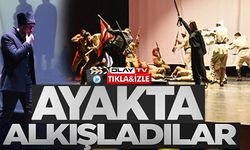 AYAKTA ALKIŞLADILAR