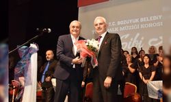 BOZÜYÜK BELEDİYESİ TÜRK HALK MÜZİĞİ KOROSU'NDAN KONSER