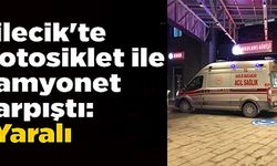 BİLECİK'TE MOTOSİKLET İLE KAMYONET ÇARPIŞTI