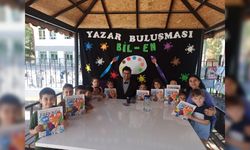 MİNİK ÖĞRENCİLER YAZAR BULUŞMASINDA