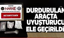 DURDULAN ARAÇTA UYUŞTURUCU ELE GEÇİRİLDİ