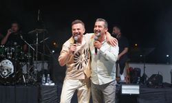 ŞARKICI ÜMİT SAYIN İZLEYİCİLERLE BULUŞTU