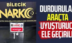 DURDULAN ARAÇTA UYUŞTURUCU ELE GEÇİRİLDİ