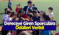 DERECEYE GİREN SPORCULARA ÖDÜLLERİ VERİLDİ