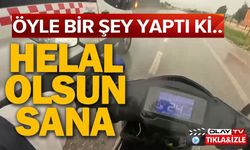 FIRTINADAN ETKİLENEN MOTOSİKLET SÜRÜCÜSÜNÜN İMDADINA MİNİBÜSÇÜ YETİŞTİ
