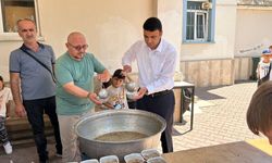 YAZ KUR'AN KURSU ÖĞRENCİLERİNE AŞURE İKRAMI