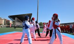 GENÇLİĞE YATIRIMIN KALBİ BOZÜYÜK'TE ATTI
