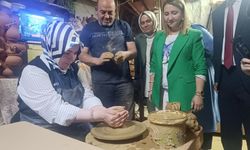 AK PARTİ GENEL MERKEZ KADIN KOLLARI BAŞKANI, ÇÖMLEK YAPTI