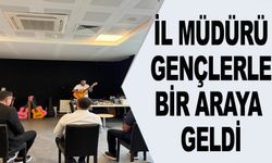 İL MÜDÜRÜ RAMAZAN DEMİR, BİLECİK GENÇLİK MERKEZİ'NDE GENÇLERLE BİR ARAYA GELDİ