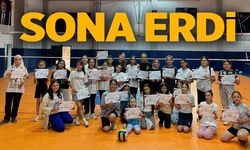 PAZARYERİ'NDE YAZ SPOR OKULLARI VOLEYBOL KURSU TAMAMLANDI