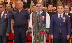 BŞEÜ'DE AKADEMİK YIL AÇILIŞI VE CÜBBE GİYME TÖRENİ DÜZENLENDİ