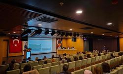 İL MÜDÜRÜ DAMKACI, HASTALARIN DOĞRU VE HIZLI BİÇİMDE YÖNLENDİRİLMESİNİN ÖNEMİNE DİKKAT ÇEKTİ